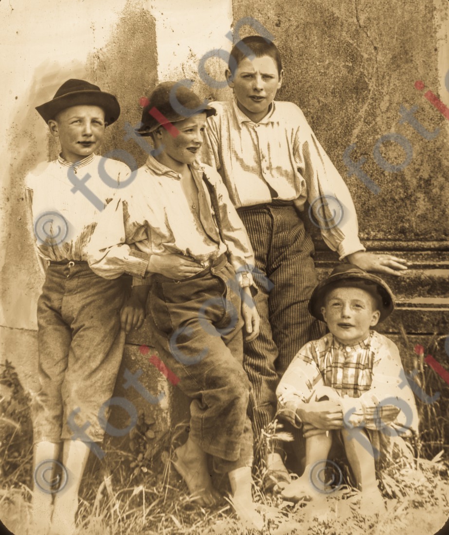 Kinder aus Norditalien | Children from Northern Italy - Foto foticon-simon-176-015.jpg | foticon.de - Bilddatenbank für Motive aus Geschichte und Kultur